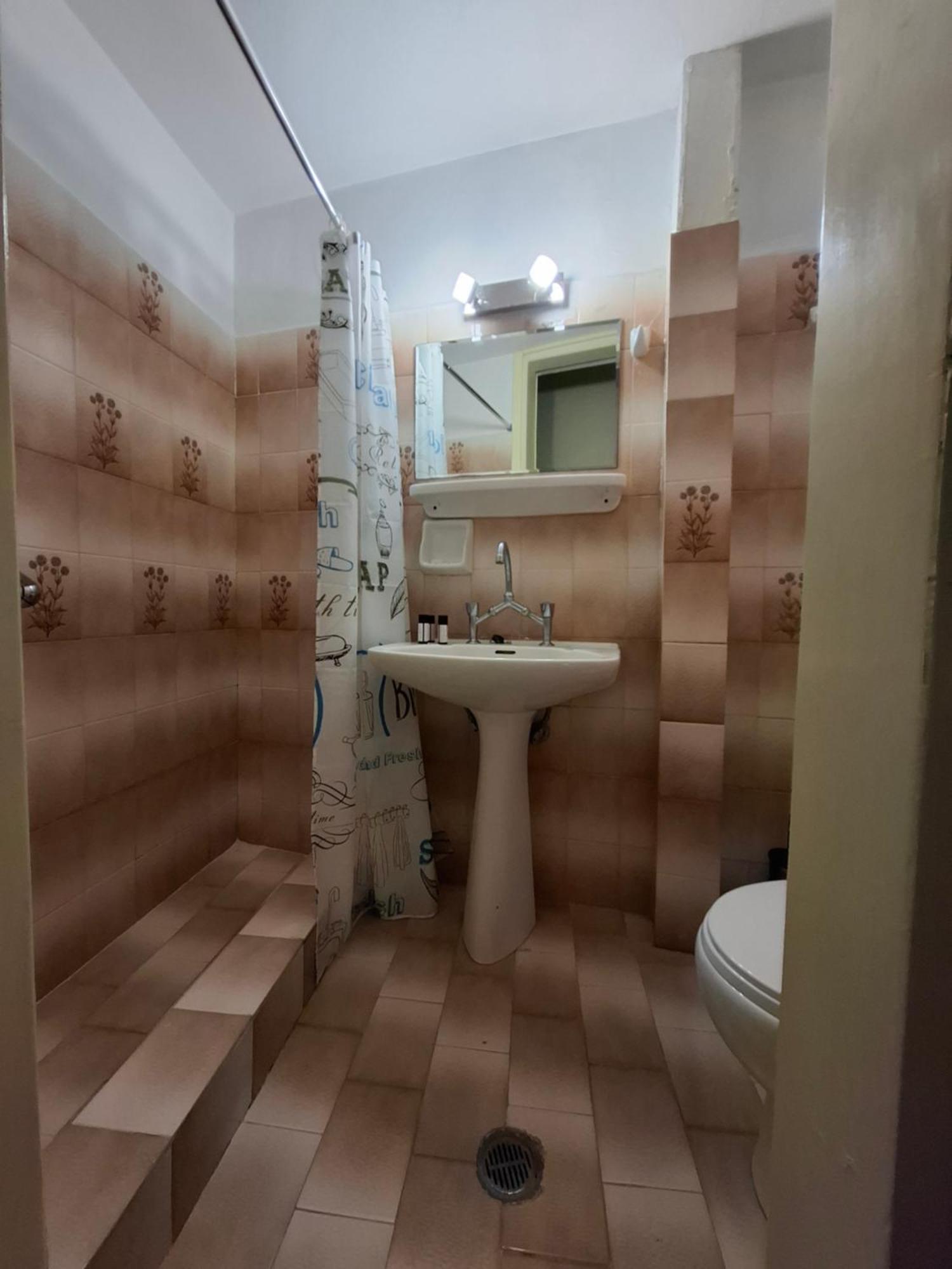 Old Harbor Apartments 스페체스 외부 사진