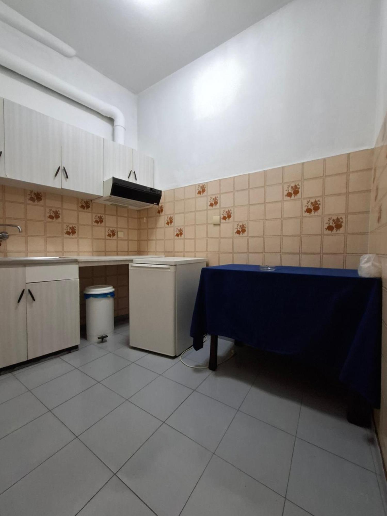 Old Harbor Apartments 스페체스 외부 사진